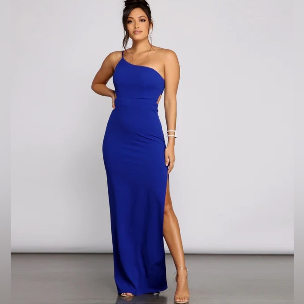 Windsor Blue One Shoulder Crepe Gown